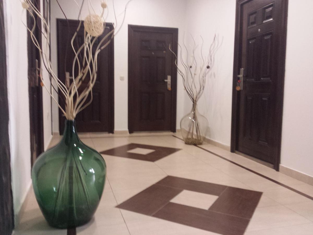 אוהריד Guest House Ginek מראה חיצוני תמונה